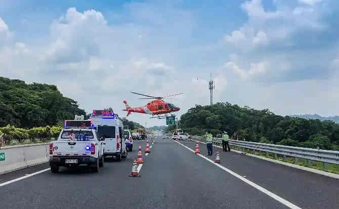 奉贤区高速公路汽车救援案例